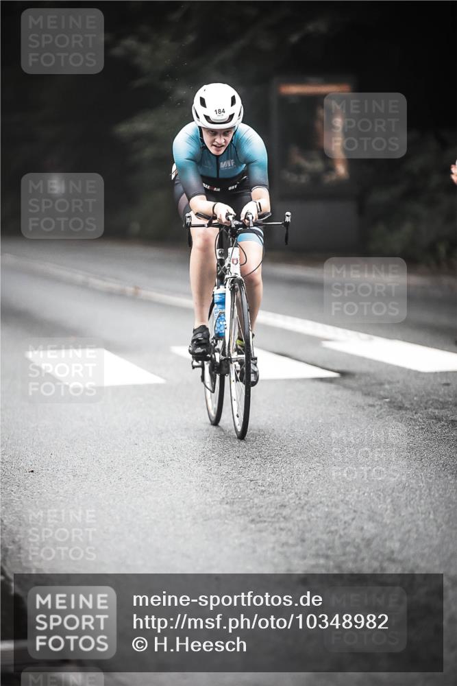 13.09.2026 - Stadtparktriathlon H.Heesch http://msf.ph/oto/10348982 13.09.2026 09:14:58 Radfahren 177, 184 meine-sportfotos.de