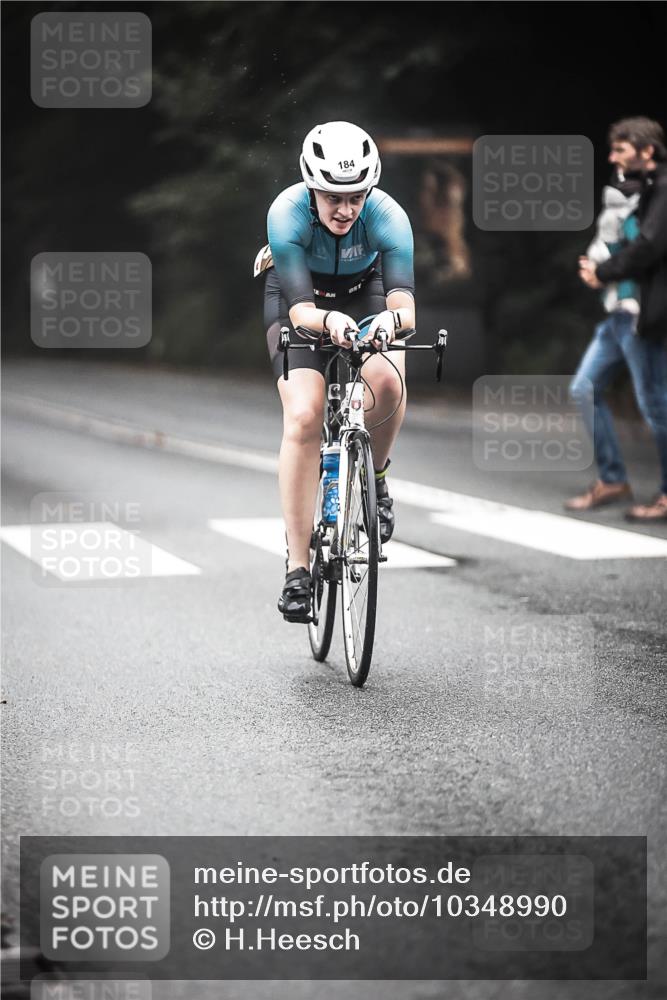 13.09.2026 - Stadtparktriathlon H.Heesch http://msf.ph/oto/10348990 13.09.2026 09:14:58 Radfahren 177, 184 meine-sportfotos.de
