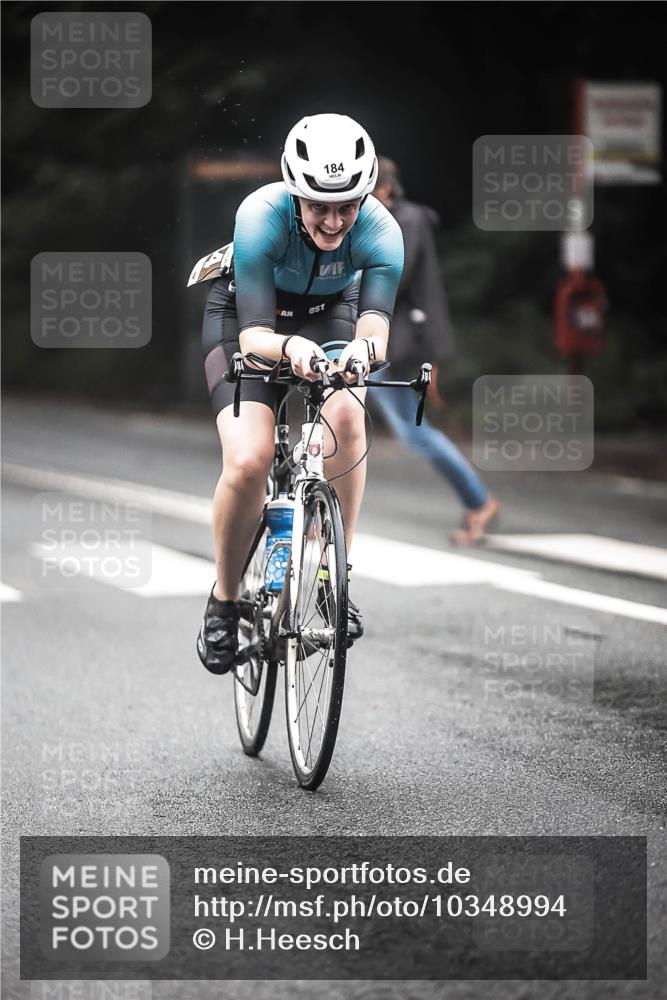 13.09.2026 - Stadtparktriathlon H.Heesch http://msf.ph/oto/10348994 13.09.2026 09:14:58 Radfahren 177, 184 meine-sportfotos.de