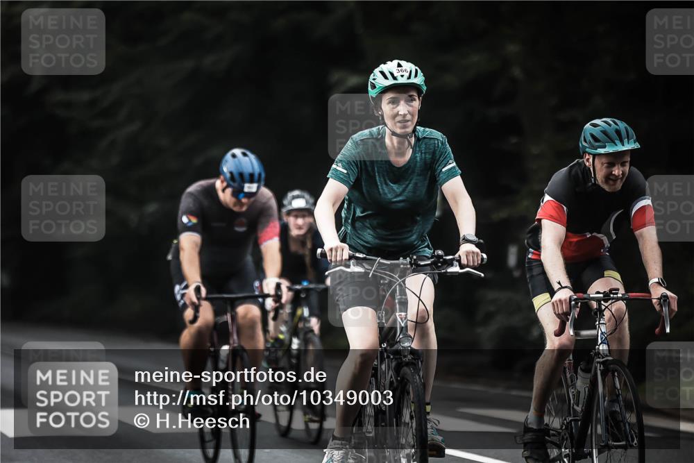 13.09.2026 - Stadtparktriathlon H.Heesch http://msf.ph/oto/10349003 13.09.2026 11:00:01 Radfahren 366, 387, 451, 555, 562, 568, 575, 662, 697 meine-sportfotos.de