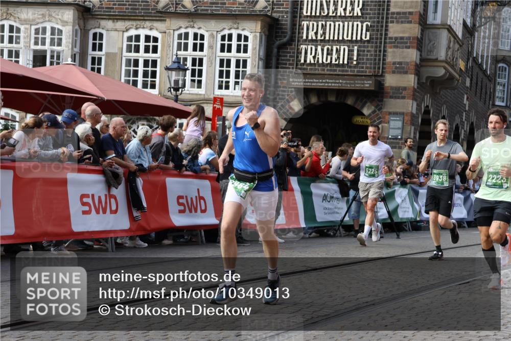 13.09.2026 - 21. swb-Marathon Bremen Strokosch-Dieckow http://msf.ph/oto/10349013 13.09.2026 13:28:59 Ziel 613, 1239, 1914, 2276, 2764, 2891, 3028, 3348, 3444, 4102, 4564, 6914, 6957, 7263, 7527, 8483, 8938, 9176, 13012, 394, 565, 687, 745, 1274, 2023, 2070, 3796, 3938, 4590, 5036, 5225, 7149, 7361, 9661 meine-sportfotos.de