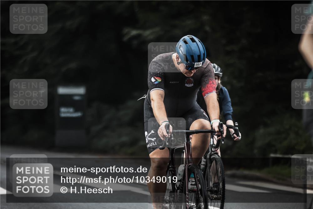 13.09.2026 - Stadtparktriathlon H.Heesch http://msf.ph/oto/10349019 13.09.2026 11:00:01 Radfahren 366, 387, 451, 555, 562, 568, 575, 662, 697 meine-sportfotos.de