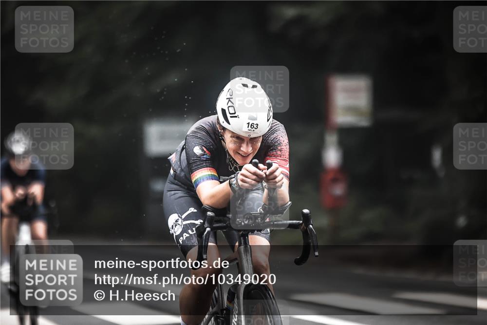 13.09.2026 - Stadtparktriathlon H.Heesch http://msf.ph/oto/10349020 13.09.2026 09:15:07 Radfahren 9, 29, 142, 163, 203 meine-sportfotos.de
