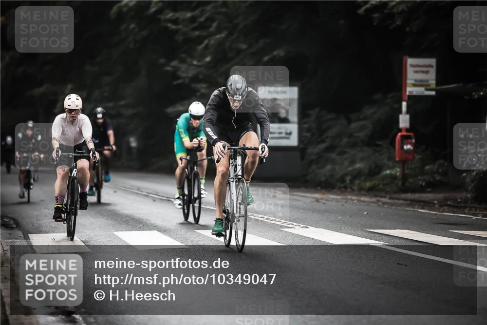 13.09.2026 - Stadtparktriathlon H.Heesch http://msf.ph/oto/10349047 13.09.2026 11:00:07 Radfahren 375, 387, 431, 482, 543, 562, 660, 697 meine-sportfotos.de
