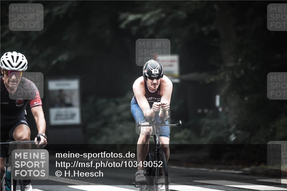 13.09.2026 - Stadtparktriathlon H.Heesch http://msf.ph/oto/10349052 13.09.2026 09:15:10 Radfahren 9, 29, 142, 163, 203 meine-sportfotos.de