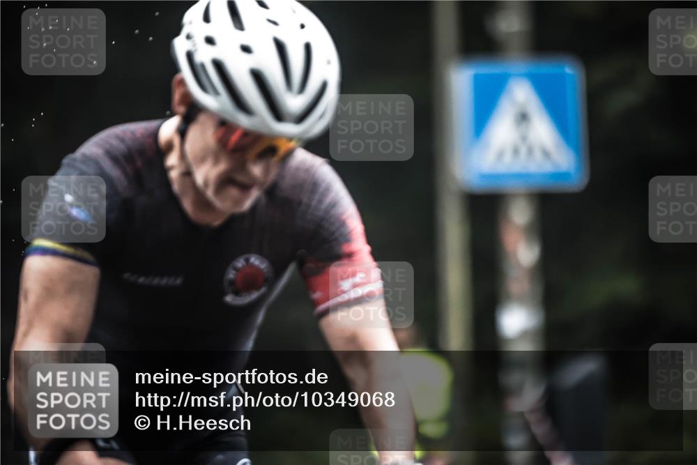 13.09.2026 - Stadtparktriathlon H.Heesch http://msf.ph/oto/10349068 13.09.2026 09:15:11 Radfahren 9, 29, 142, 163, 192, 203 meine-sportfotos.de