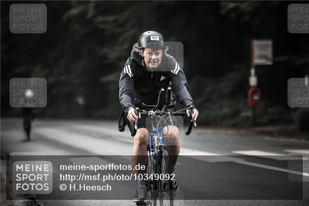 13.09.2026 - Stadtparktriathlon H.Heesch http://msf.ph/oto/10349092 13.09.2026 11:00:12 Radfahren 375, 431, 482, 489, 543, 660 meine-sportfotos.de