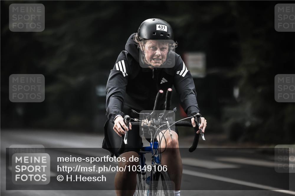 13.09.2026 - Stadtparktriathlon H.Heesch http://msf.ph/oto/10349106 13.09.2026 11:00:12 Radfahren 375, 431, 482, 489, 543, 660 meine-sportfotos.de