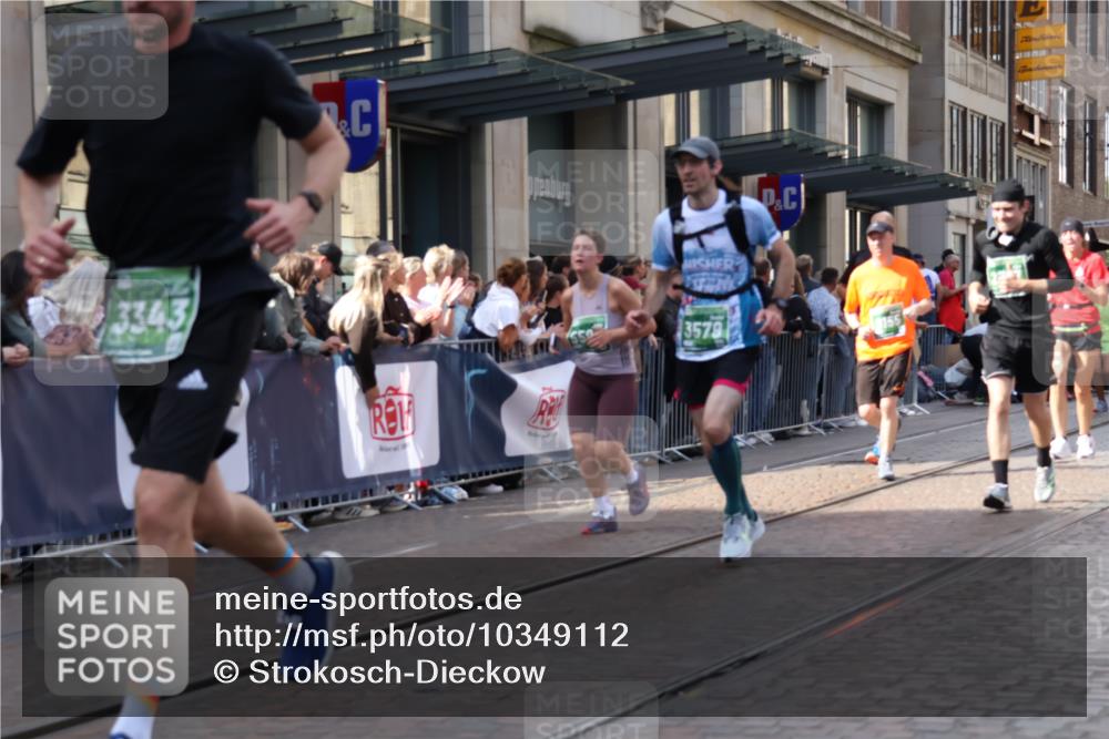 13.09.2026 - 21. swb-Marathon Bremen Strokosch-Dieckow http://msf.ph/oto/10349112 13.09.2026 13:31:10 Ziel 310, 922, 1600, 1627, 2244, 2602, 2707, 3152, 3343, 3392, 3396, 3579, 3762, 3858, 3859, 4258, 4273, 4477, 4692, 4889, 5375, 5426, 5504, 5720, 5765, 5979, 6039, 6147, 6581, 6619, 6968, 6971, 7001, 7032, 7296, 7608, 7812, 7941, 8035, 8042, 8205, 8239, 8339, 8342, 8364, 8495, 8522, 8726, 9147, 9155, 9293, 9337, 9822, 9903, 13066, 217, 244, 1189, 1398, 1479, 2513, 2802, 2902, 3360, 3762, 3800, 4251, 5600, 6307, 7198, 7760, 7798, 8543 meine-sportfotos.de