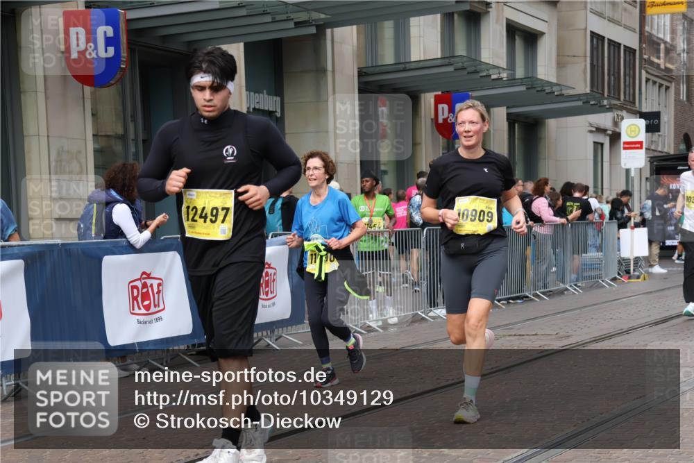 13.09.2026 - 21. swb-Marathon Bremen Strokosch-Dieckow http://msf.ph/oto/10349129 13.09.2026 11:12:23 Ziel 10354, 10483, 10743, 10874, 10875, 10909, 11090, 11657, 12234, 12423, 12497, 10213, 10406, 10414, 11052, 11585, 11633, 11716, 12012, 12327 meine-sportfotos.de