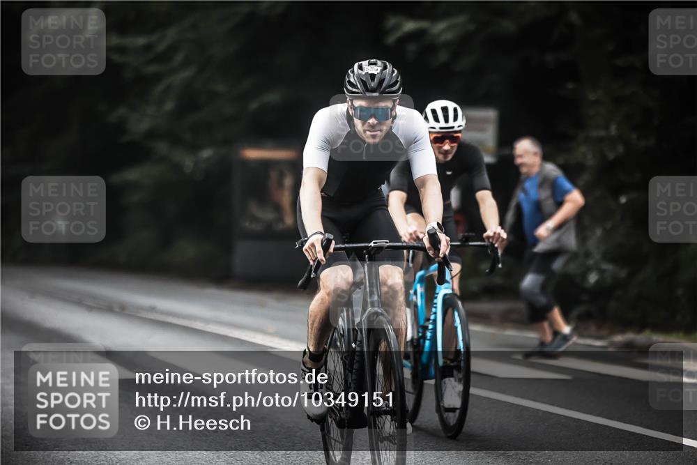 13.09.2026 - Stadtparktriathlon H.Heesch http://msf.ph/oto/10349151 13.09.2026 11:00:22 Radfahren 479, 529, 553 meine-sportfotos.de