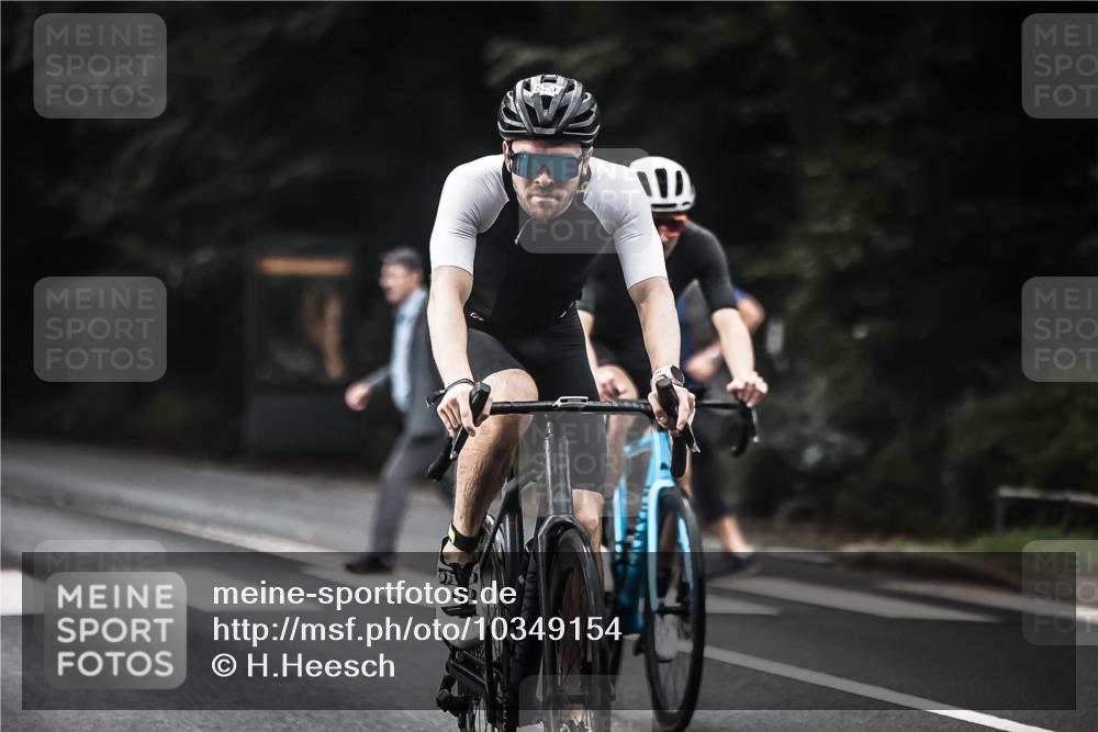 13.09.2026 - Stadtparktriathlon H.Heesch http://msf.ph/oto/10349154 13.09.2026 11:00:22 Radfahren 479, 529, 553 meine-sportfotos.de