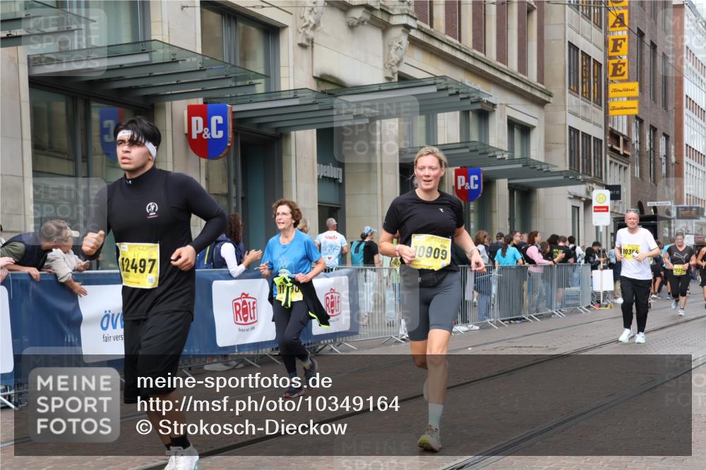 13.09.2026 - 21. swb-Marathon Bremen Strokosch-Dieckow http://msf.ph/oto/10349164 13.09.2026 11:12:23 Ziel 10354, 10483, 10743, 10874, 10875, 10909, 11090, 11657, 12234, 12423, 12497, 10213, 10406, 10414, 11052, 11585, 11633, 11716, 12012, 12327 meine-sportfotos.de