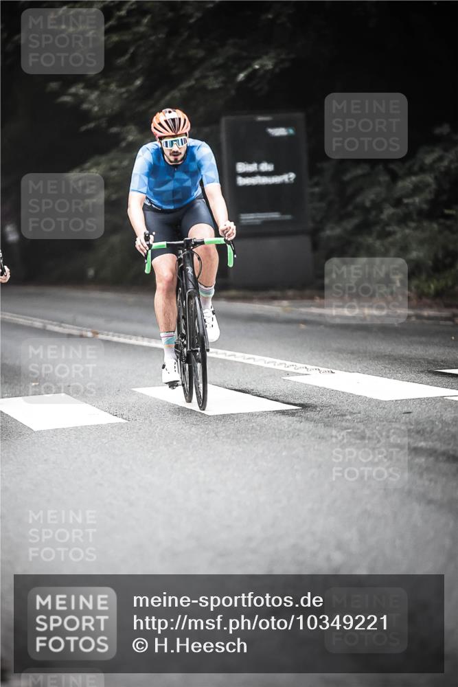 13.09.2026 - Stadtparktriathlon H.Heesch http://msf.ph/oto/10349221 13.09.2026 09:15:30 Radfahren 24, 54, 57, 71, 89, 97, 104, 117, 128, 147, 161, 162, 208 meine-sportfotos.de