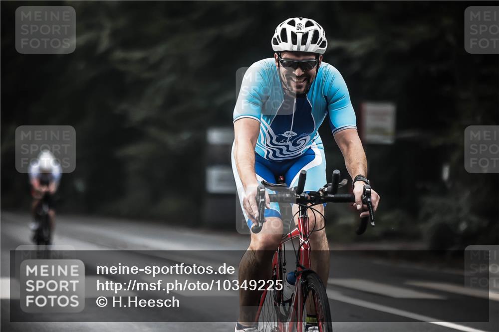 13.09.2026 - Stadtparktriathlon H.Heesch http://msf.ph/oto/10349225 13.09.2026 11:00:33 Radfahren 401, 471, 479, 569, 581, 663, 684 meine-sportfotos.de