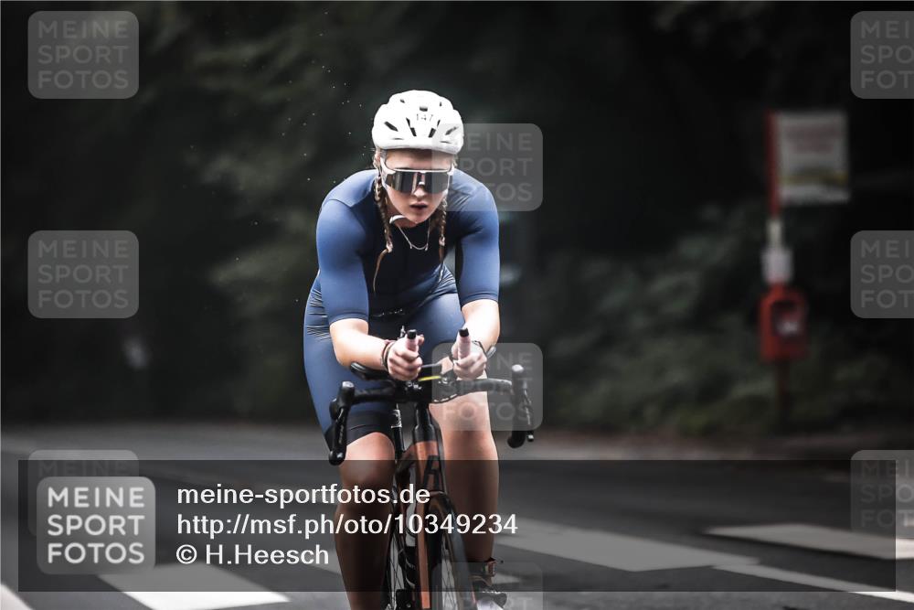 13.09.2026 - Stadtparktriathlon H.Heesch http://msf.ph/oto/10349234 13.09.2026 09:15:32 Radfahren 24, 39, 54, 57, 97, 104, 117, 128, 147, 161, 162, 208 meine-sportfotos.de