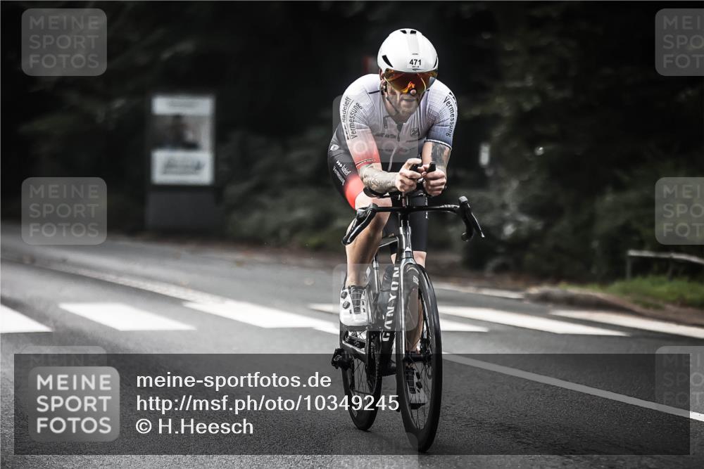13.09.2026 - Stadtparktriathlon H.Heesch http://msf.ph/oto/10349245 13.09.2026 11:00:35 Radfahren 401, 471, 569, 581, 663, 684 meine-sportfotos.de