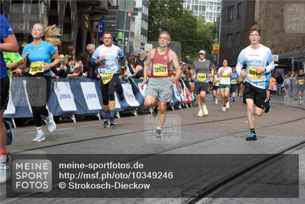 13.09.2026 - 21. swb-Marathon Bremen Strokosch-Dieckow http://msf.ph/oto/10349246 13.09.2026 10:54:09 Ziel 10141, 10174, 10227, 10255, 10478, 10579, 10684, 10685, 10708, 10838, 10905, 11206, 11489, 11502, 11596, 11950, 12075, 12244, 12331, 12341, 12356, 12405, 12435, 12492, 12515, 13597, 10359, 10503, 10577, 10631, 10749, 10837, 10884, 10996, 11099, 11118, 11361, 11476, 11765, 11843, 11989, 11998 meine-sportfotos.de
