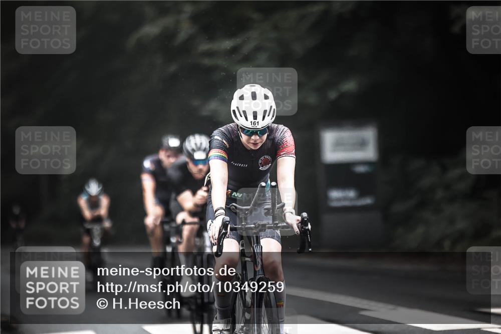 13.09.2026 - Stadtparktriathlon H.Heesch http://msf.ph/oto/10349259 13.09.2026 09:15:35 Radfahren 39, 54, 97, 104, 117, 128, 147, 161 meine-sportfotos.de