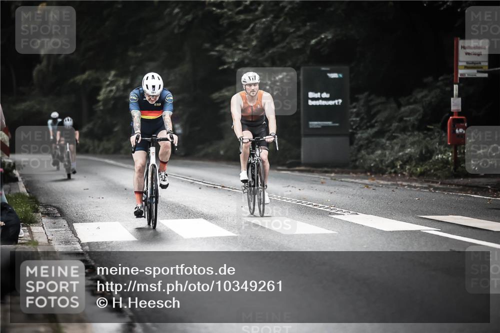 13.09.2026 - Stadtparktriathlon H.Heesch http://msf.ph/oto/10349261 13.09.2026 11:00:38 Radfahren 471, 533, 569, 579, 581, 663 meine-sportfotos.de