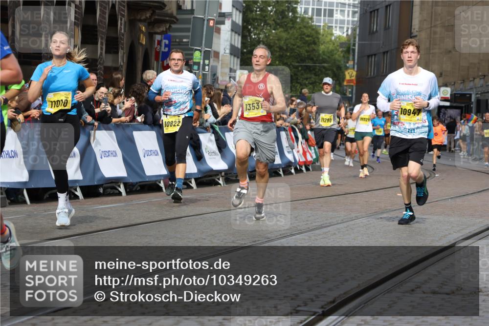 13.09.2026 - 21. swb-Marathon Bremen Strokosch-Dieckow http://msf.ph/oto/10349263 13.09.2026 10:54:09 Ziel 10141, 10174, 10227, 10255, 10478, 10579, 10684, 10685, 10708, 10838, 10905, 11206, 11489, 11502, 11596, 11950, 12075, 12244, 12331, 12341, 12356, 12405, 12435, 12492, 12515, 13597, 10359, 10503, 10577, 10631, 10749, 10837, 10884, 10996, 11099, 11118, 11361, 11476, 11765, 11843, 11989, 11998 meine-sportfotos.de