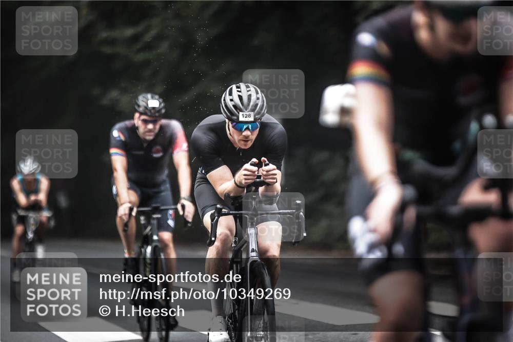 13.09.2026 - Stadtparktriathlon H.Heesch http://msf.ph/oto/10349269 13.09.2026 09:15:36 Radfahren 39, 97, 104, 117, 120, 128, 147, 161 meine-sportfotos.de