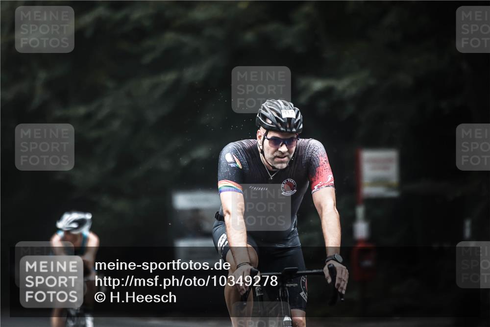 13.09.2026 - Stadtparktriathlon H.Heesch http://msf.ph/oto/10349278 13.09.2026 09:15:36 Radfahren 39, 97, 104, 117, 120, 128, 147, 161 meine-sportfotos.de