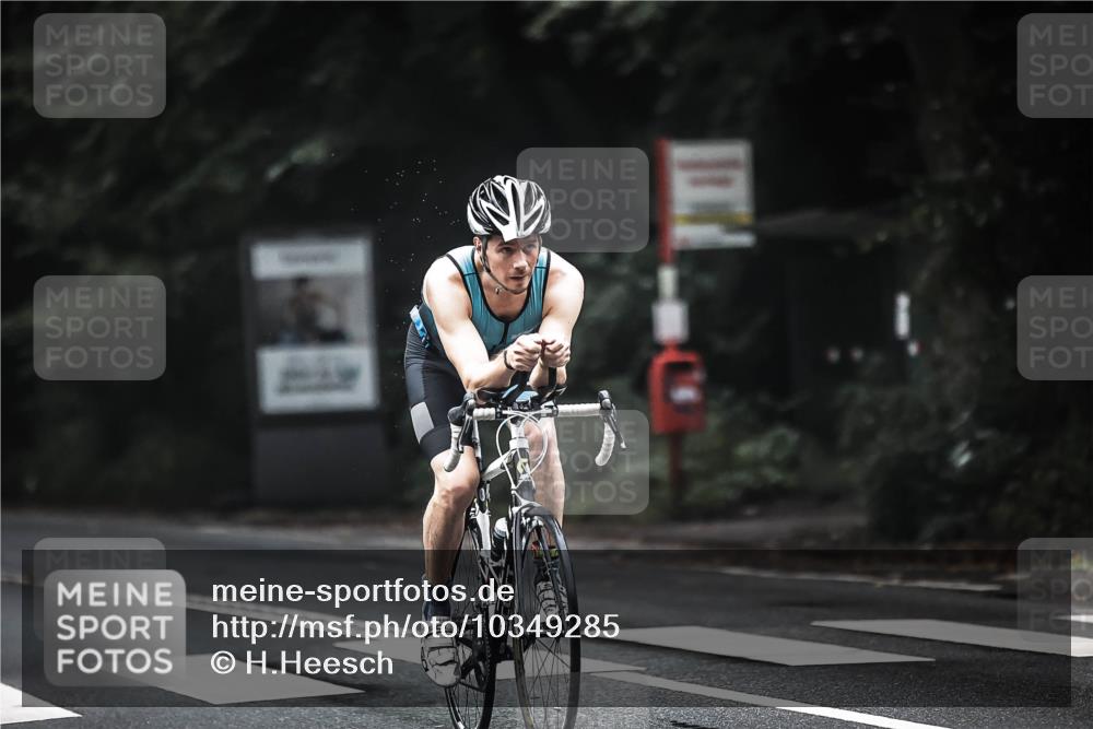 13.09.2026 - Stadtparktriathlon H.Heesch http://msf.ph/oto/10349285 13.09.2026 09:15:37 Radfahren 39, 97, 117, 120, 128, 147, 161 meine-sportfotos.de