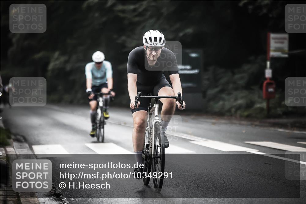 13.09.2026 - Stadtparktriathlon H.Heesch http://msf.ph/oto/10349291 13.09.2026 11:00:42 Radfahren 533, 579, 581, 663 meine-sportfotos.de