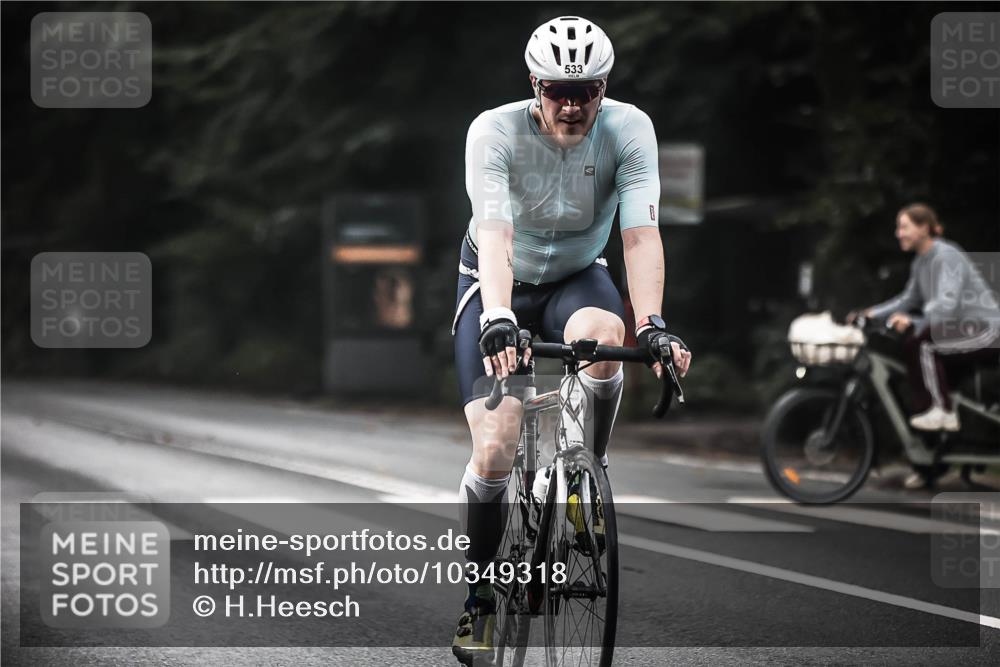 13.09.2026 - Stadtparktriathlon H.Heesch http://msf.ph/oto/10349318 13.09.2026 11:00:44 Radfahren 533, 579, 581, 663 meine-sportfotos.de
