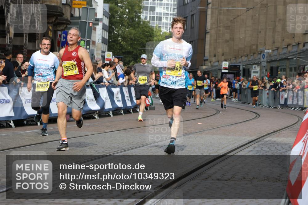 13.09.2026 - 21. swb-Marathon Bremen Strokosch-Dieckow http://msf.ph/oto/10349323 13.09.2026 10:54:09 Ziel 10141, 10174, 10227, 10255, 10478, 10579, 10684, 10685, 10708, 10838, 10905, 11206, 11489, 11502, 11596, 11950, 12075, 12244, 12331, 12341, 12356, 12405, 12435, 12492, 12515, 13597, 10359, 10503, 10577, 10631, 10749, 10837, 10884, 10996, 11099, 11118, 11361, 11476, 11765, 11843, 11989, 11998 meine-sportfotos.de