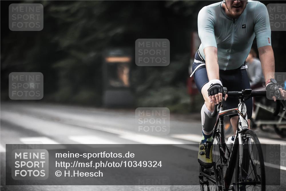 13.09.2026 - Stadtparktriathlon H.Heesch http://msf.ph/oto/10349324 13.09.2026 11:00:44 Radfahren 533, 579, 581, 663 meine-sportfotos.de