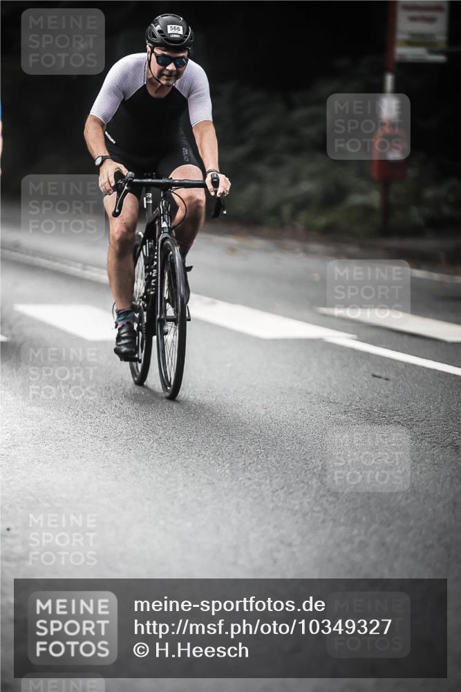 13.09.2026 - Stadtparktriathlon H.Heesch http://msf.ph/oto/10349327 13.09.2026 11:00:52 Radfahren 423, 484, 504, 566, 593, 616, 625 meine-sportfotos.de