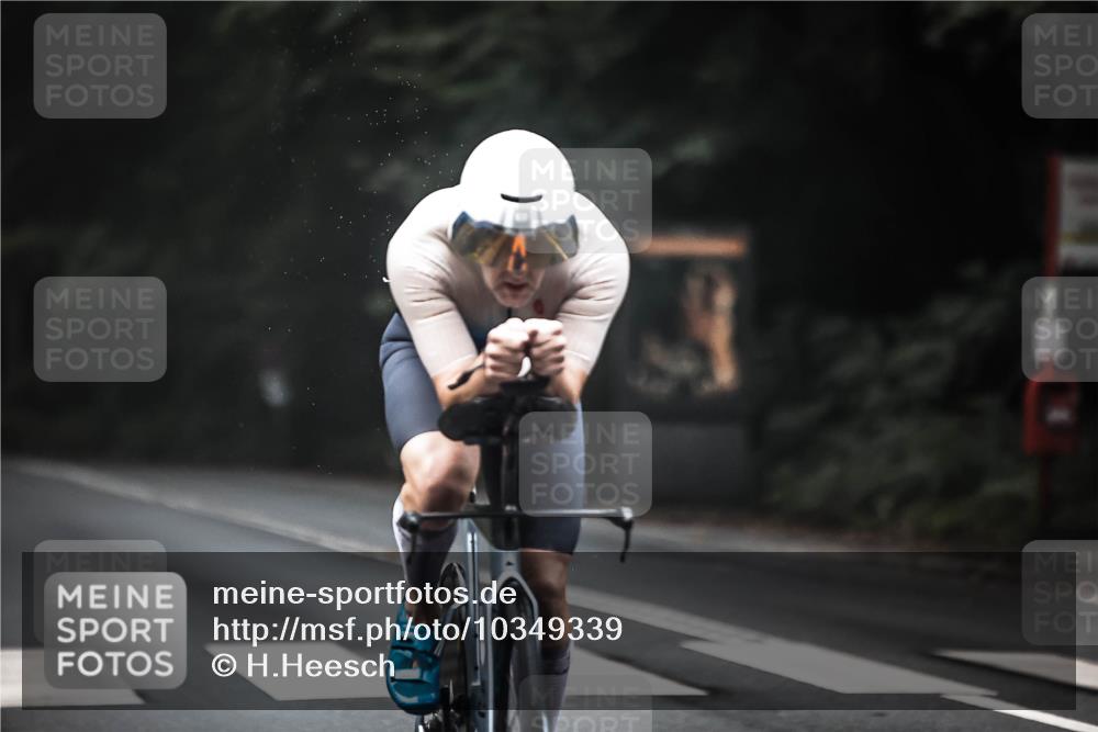 13.09.2026 - Stadtparktriathlon H.Heesch http://msf.ph/oto/10349339 13.09.2026 09:15:51 Radfahren 90, 95 meine-sportfotos.de