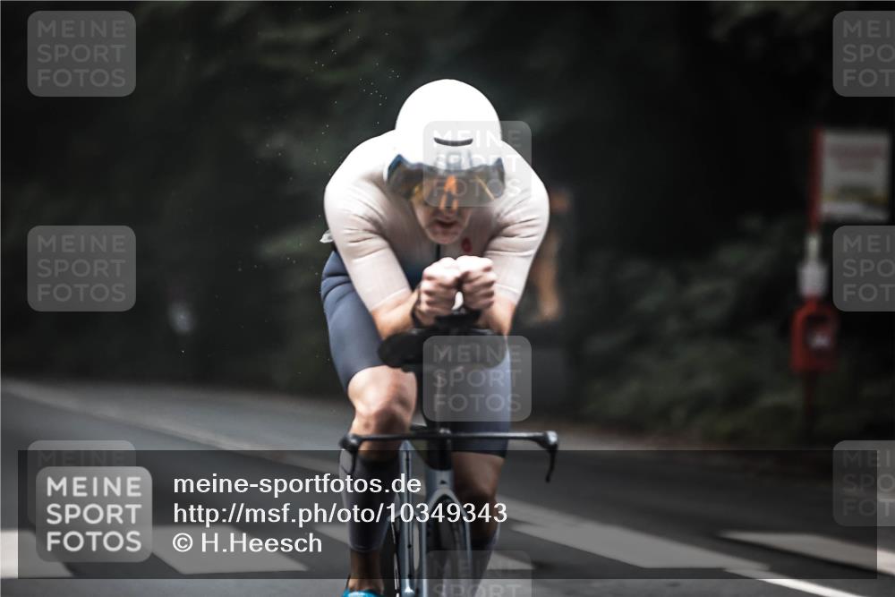 13.09.2026 - Stadtparktriathlon H.Heesch http://msf.ph/oto/10349343 13.09.2026 09:15:51 Radfahren 90, 95 meine-sportfotos.de