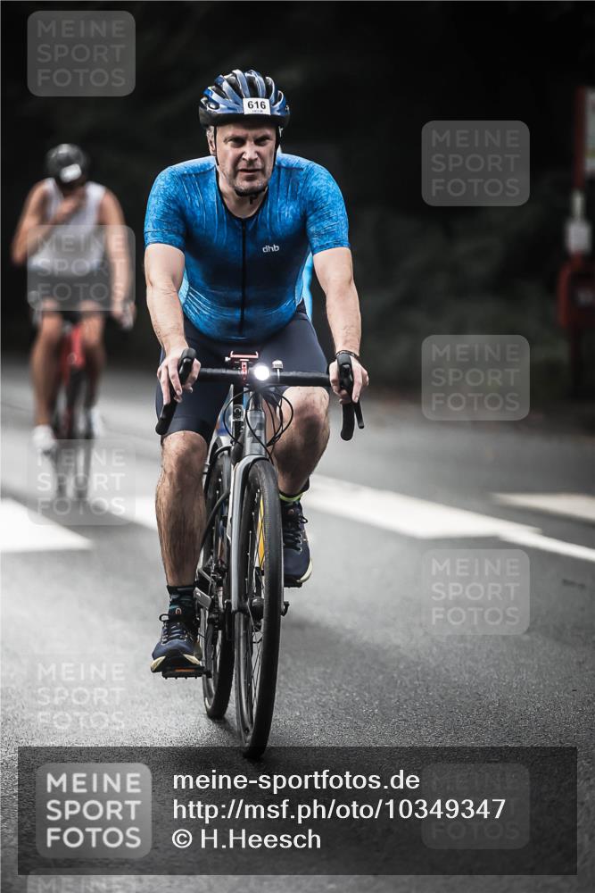 13.09.2026 - Stadtparktriathlon H.Heesch http://msf.ph/oto/10349347 13.09.2026 11:00:53 Radfahren 423, 484, 504, 566, 593, 616, 625 meine-sportfotos.de