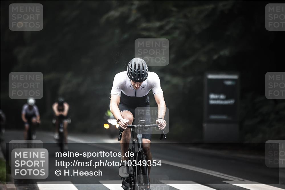 13.09.2026 - Stadtparktriathlon H.Heesch http://msf.ph/oto/10349354 13.09.2026 09:16:02 Radfahren 19, 93, 168, 189 meine-sportfotos.de
