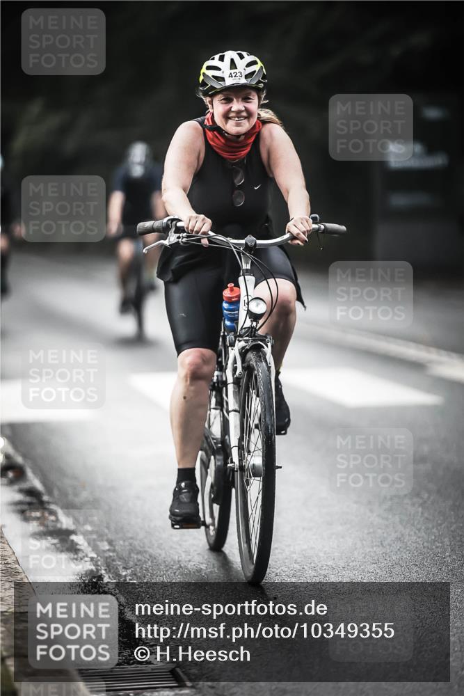 13.09.2026 - Stadtparktriathlon H.Heesch http://msf.ph/oto/10349355 13.09.2026 11:00:55 Radfahren 423, 484, 504, 566, 593, 616, 622, 625, 647 meine-sportfotos.de