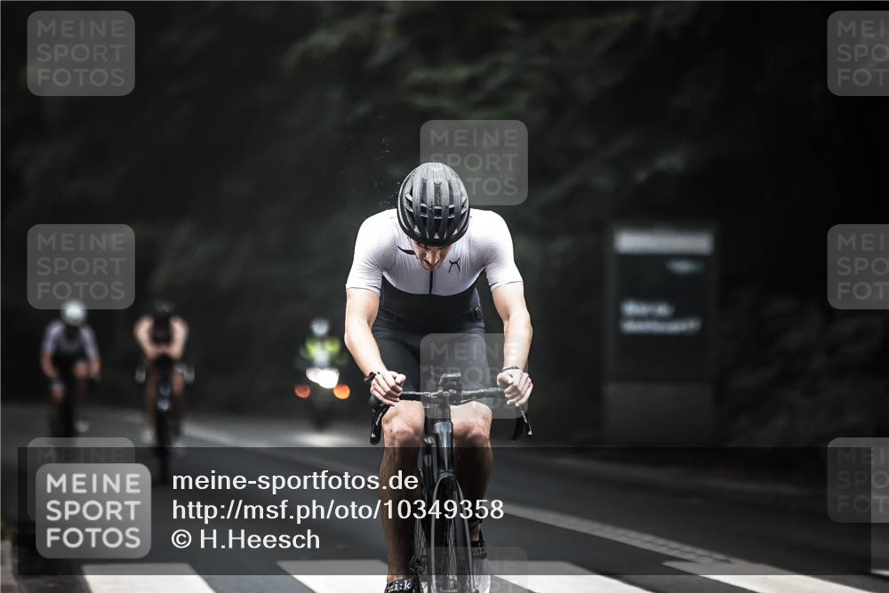 13.09.2026 - Stadtparktriathlon H.Heesch http://msf.ph/oto/10349358 13.09.2026 09:16:02 Radfahren 19, 93, 168, 189 meine-sportfotos.de