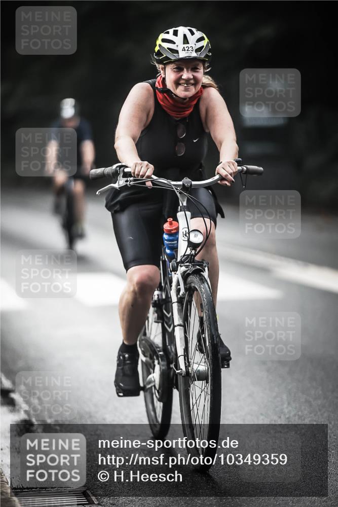 13.09.2026 - Stadtparktriathlon H.Heesch http://msf.ph/oto/10349359 13.09.2026 11:00:55 Radfahren 423, 484, 504, 566, 593, 616, 622, 625, 647 meine-sportfotos.de