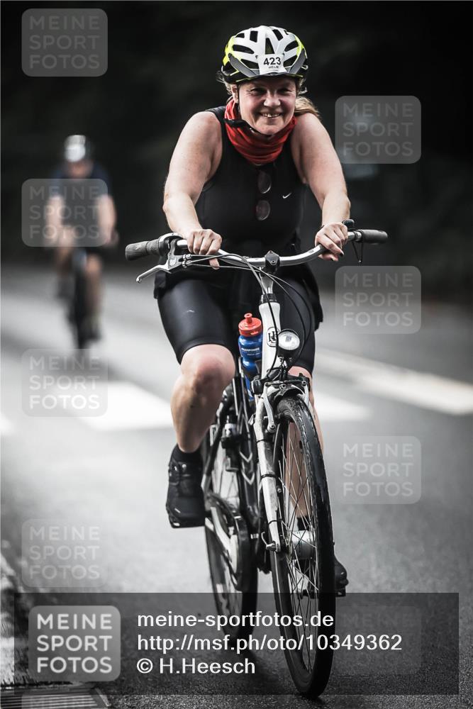 13.09.2026 - Stadtparktriathlon H.Heesch http://msf.ph/oto/10349362 13.09.2026 11:00:55 Radfahren 423, 484, 504, 566, 593, 616, 622, 625, 647 meine-sportfotos.de