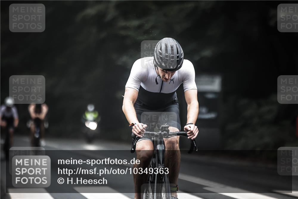 13.09.2026 - Stadtparktriathlon H.Heesch http://msf.ph/oto/10349363 13.09.2026 09:16:03 Radfahren 19, 93, 168, 189 meine-sportfotos.de