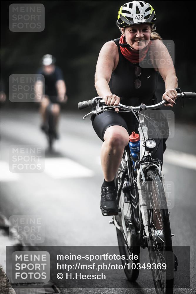 13.09.2026 - Stadtparktriathlon H.Heesch http://msf.ph/oto/10349369 13.09.2026 11:00:56 Radfahren 423, 484, 504, 566, 593, 616, 622, 625, 647 meine-sportfotos.de