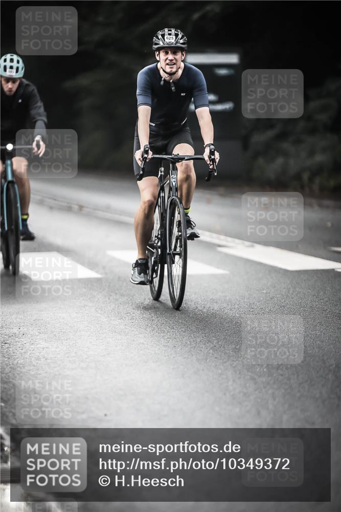 13.09.2026 - Stadtparktriathlon H.Heesch http://msf.ph/oto/10349372 13.09.2026 11:00:57 Radfahren 423, 484, 504, 566, 593, 616, 622, 625, 647 meine-sportfotos.de