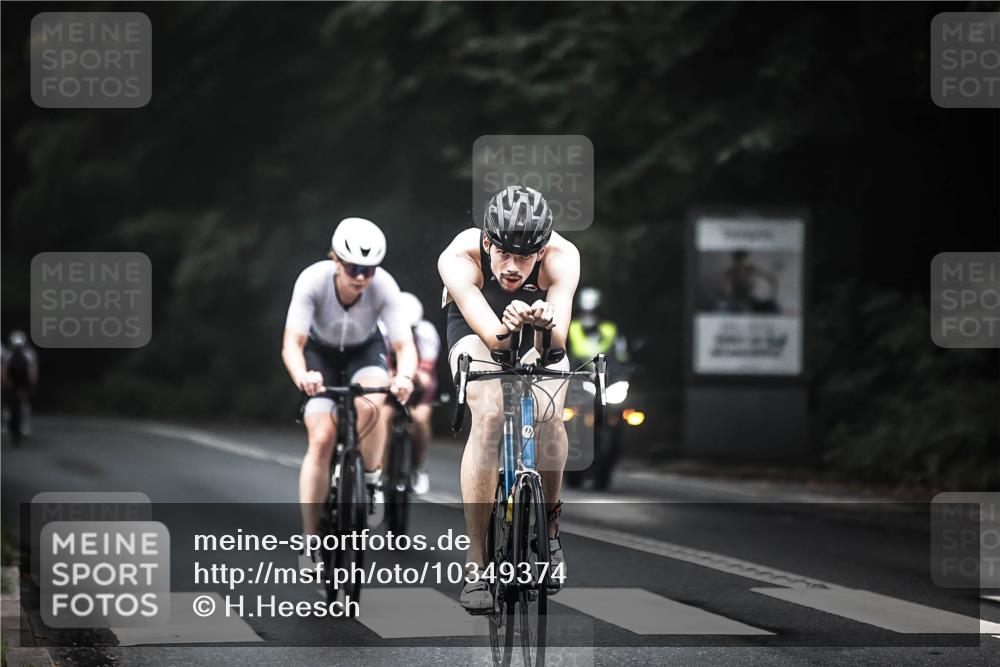 13.09.2026 - Stadtparktriathlon H.Heesch http://msf.ph/oto/10349374 13.09.2026 09:16:05 Radfahren 19, 93, 168, 189 meine-sportfotos.de
