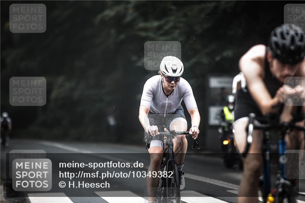 13.09.2026 - Stadtparktriathlon H.Heesch http://msf.ph/oto/10349382 13.09.2026 09:16:06 Radfahren 19, 93, 156, 168, 189 meine-sportfotos.de