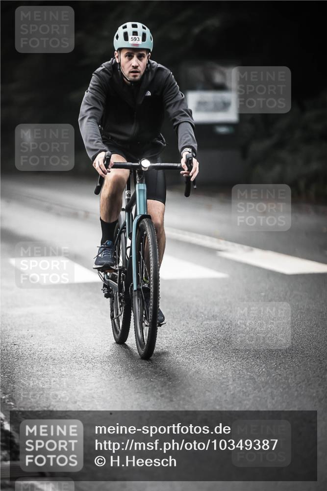13.09.2026 - Stadtparktriathlon H.Heesch http://msf.ph/oto/10349387 13.09.2026 11:00:58 Radfahren 423, 484, 504, 566, 593, 616, 622, 625, 647 meine-sportfotos.de