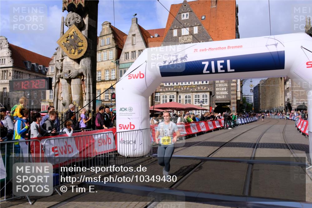 13.09.2026 - 21. swb-Marathon Bremen Tim E. http://msf.ph/oto/10349430 13.09.2026 11:22:44 Ziel 10710, 10968, 11423, 11579, 12444 meine-sportfotos.de
