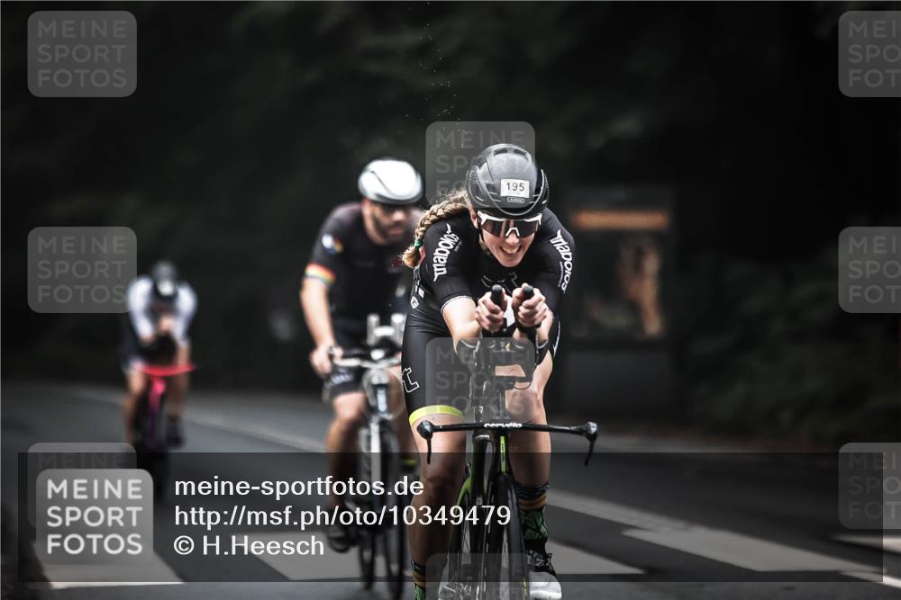 13.09.2026 - Stadtparktriathlon H.Heesch http://msf.ph/oto/10349479 13.09.2026 09:16:17 Radfahren 66, 68, 80, 100, 156, 188, 195 meine-sportfotos.de