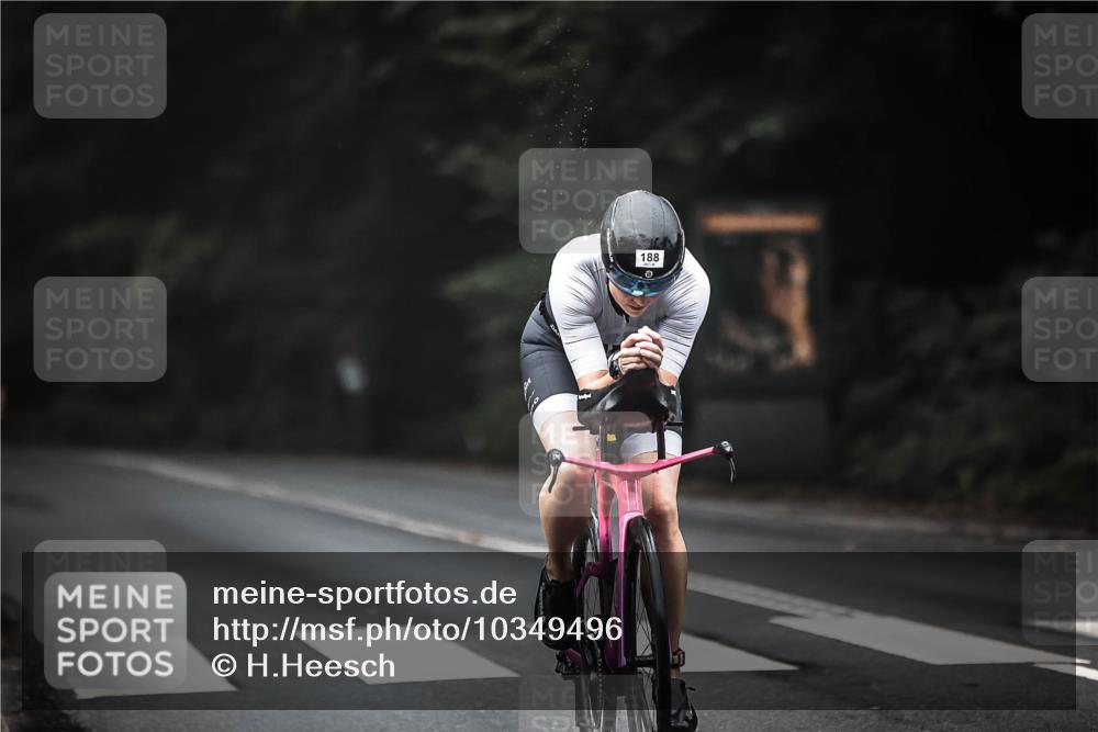 13.09.2026 - Stadtparktriathlon H.Heesch http://msf.ph/oto/10349496 13.09.2026 09:16:19 Radfahren 66, 68, 80, 100, 165, 176, 188, 195 meine-sportfotos.de